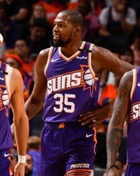 开云app官网-杜兰特末节化身“死神”！比“太小”手势扎心东契奇