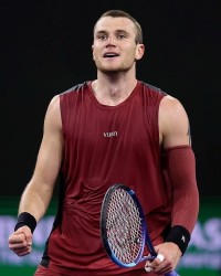 一分之差，德约科维奇印第安维尔斯惜败卫冕冠军：我拼尽了所有|比赛|赛事|网球|适配|塞尔维亚_新浪体育_新浪新闻