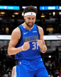 贝弗利：不认为克莱是角色球员 他能得50分&amp;amp;进10记三分